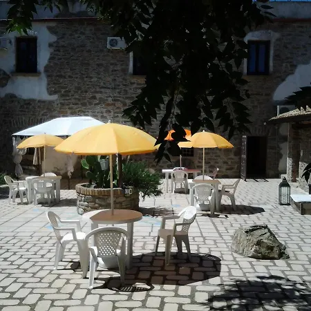 Pietra Del Sole Bed & Breakfast Piano di Santa Laura